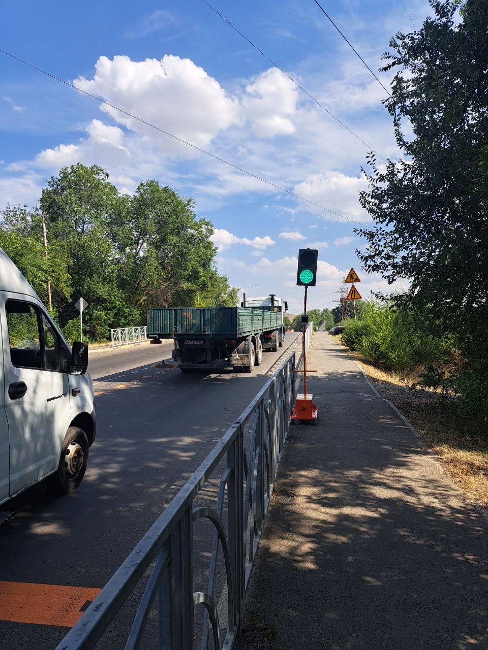 В Невинномысске движение на улице Степана Разина организовано реверсивно |  Новости | Вечерний Ставрополь